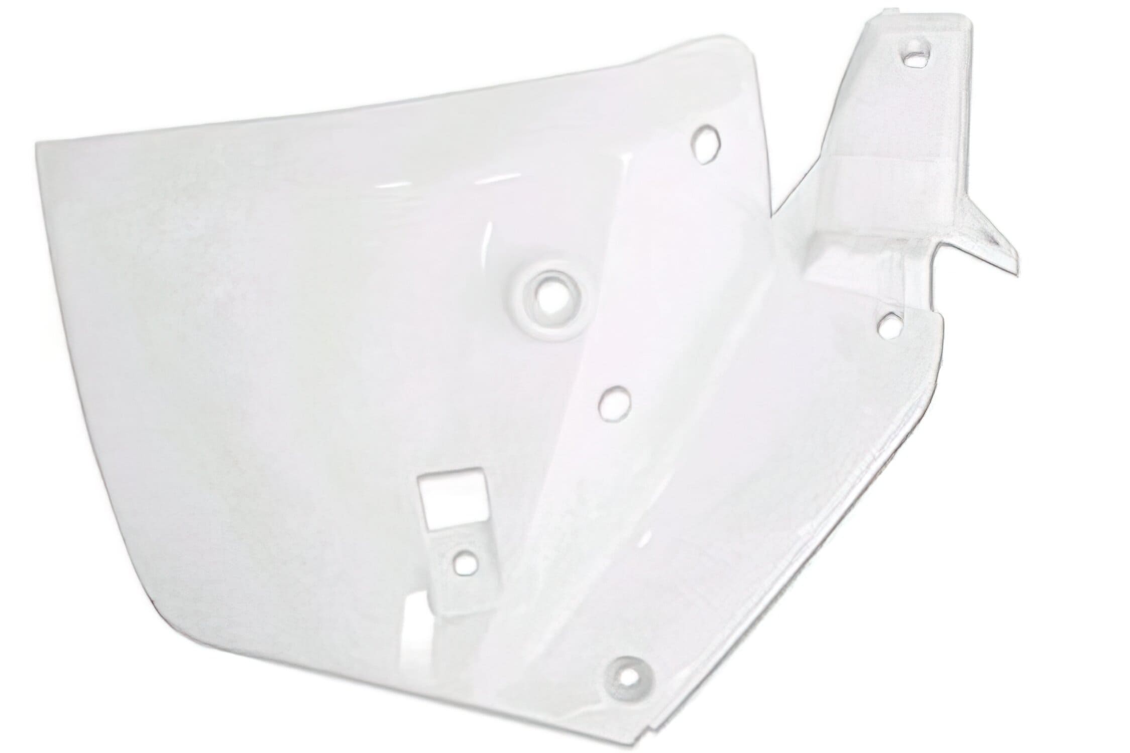 A366321C Front left side panel white Peugeot Trekker / TKR